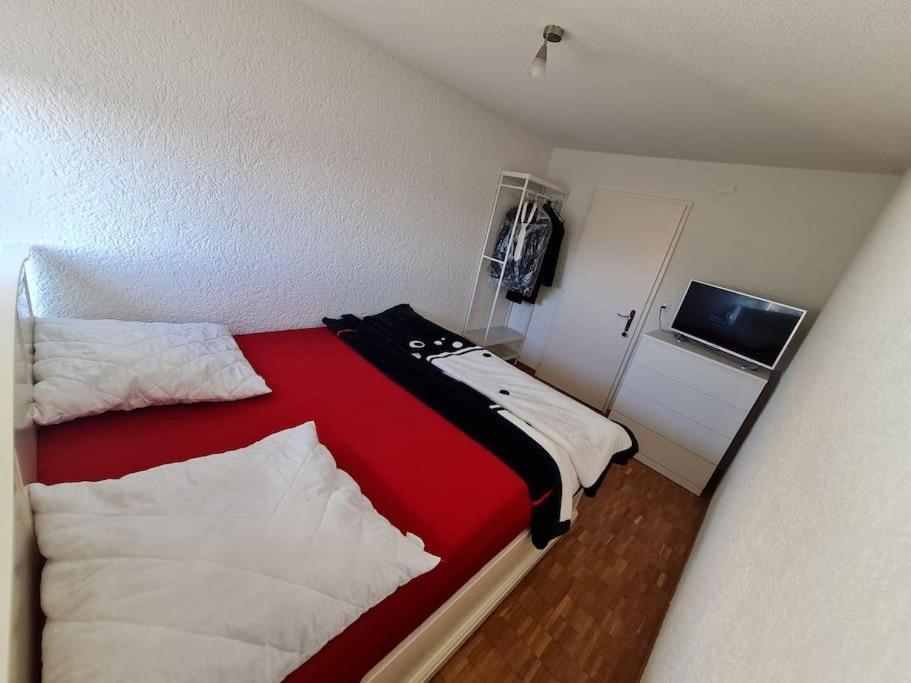 1 Beautiful In An 3-bed-room-appart Apartment